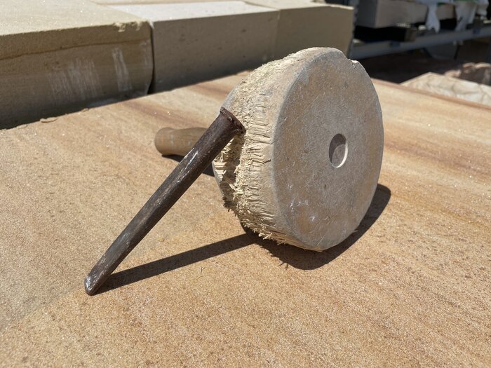 Klassisches Werkzeug für das Gewerk von Steinmetzen